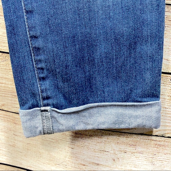 Joe’s Jeans Distressed Ex Lover Blue Capri Cropped - Picture 4 of 8